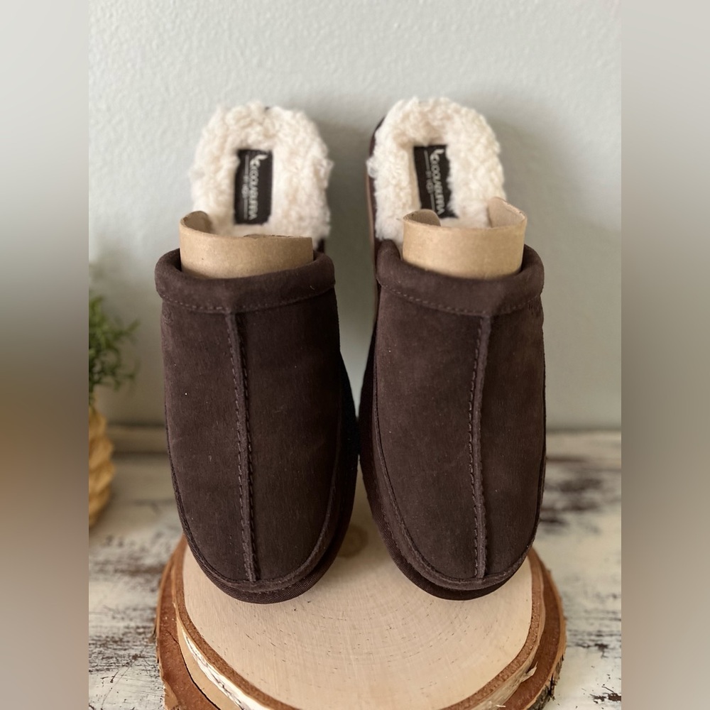 ✨SOLD✨ UGG KOOLABURRA MENS CLOG SLIPPERS BROWN NEW Without Box 1105891 Size 10 - Picture 1 of 12